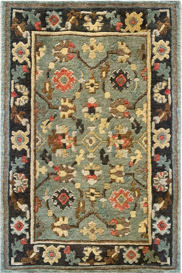 M Green Traditional Rug #11214